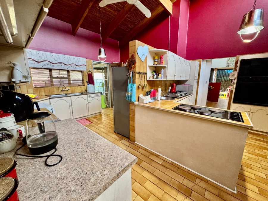 3 Bedroom Property for Sale in Van Der Hoff Park North West